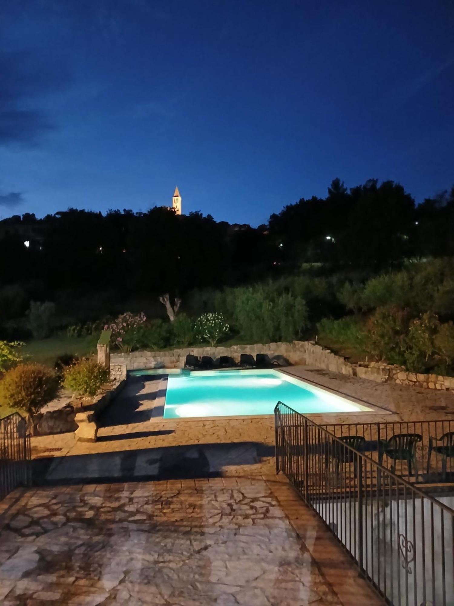 Agriturismo Camera Rosa Todi Esterno foto